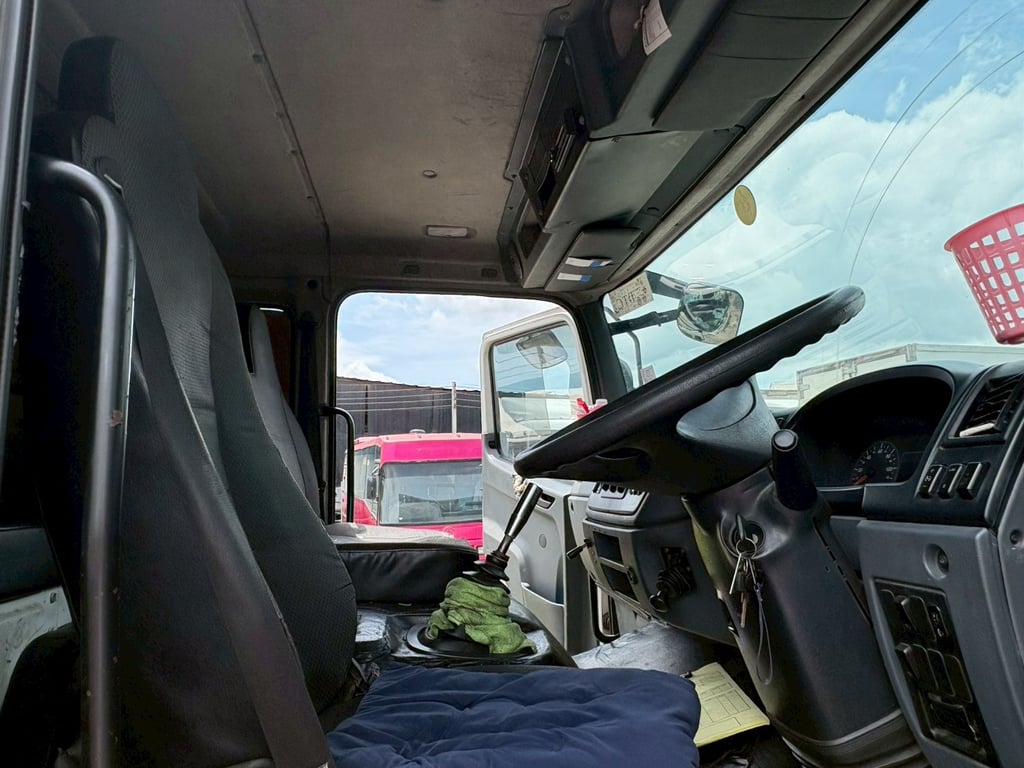 รถตู้เย็น #FUSO 231 ปี61 แอร์แคเรียร์