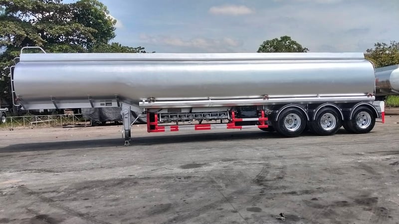 ถังน้ำมัน 45,000 ลิตร 