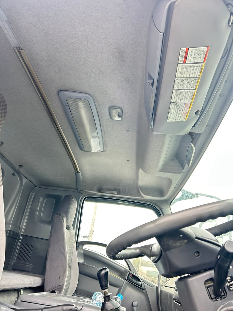 ISUZUรุ่นFTRเครือง240 ปี57 ตู้ทึบยาว7.5เมตร