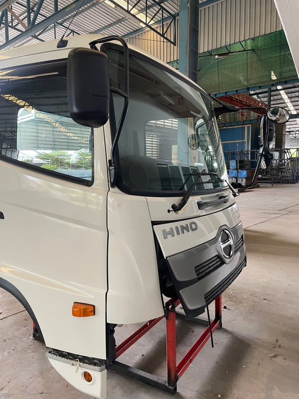 หัว Hino สภาพป้ายแดง ราคา 270,000 บาท