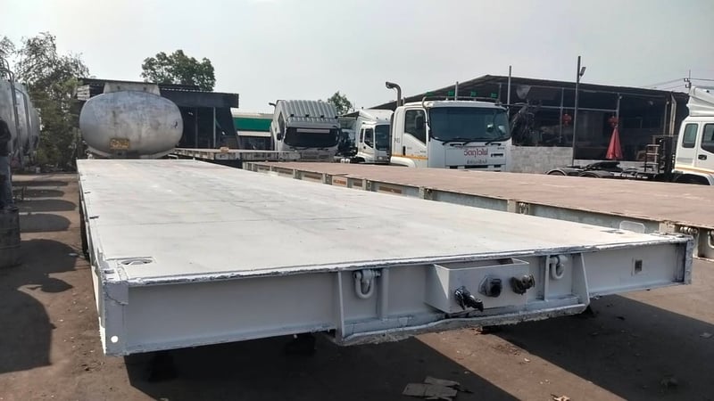 หางพื้นเรียบสามเพลา อาซีเค  ปี 2551 