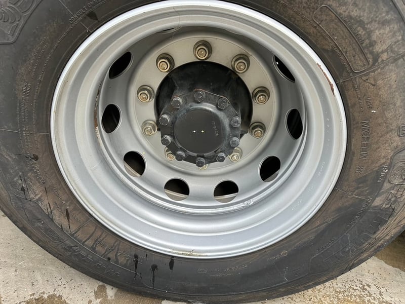 Hino Fl8j 260 แรง ไมล์ 28,000km ปี65 Hino Fl8j 260 แรง ไมล์ 28,000km ปี65