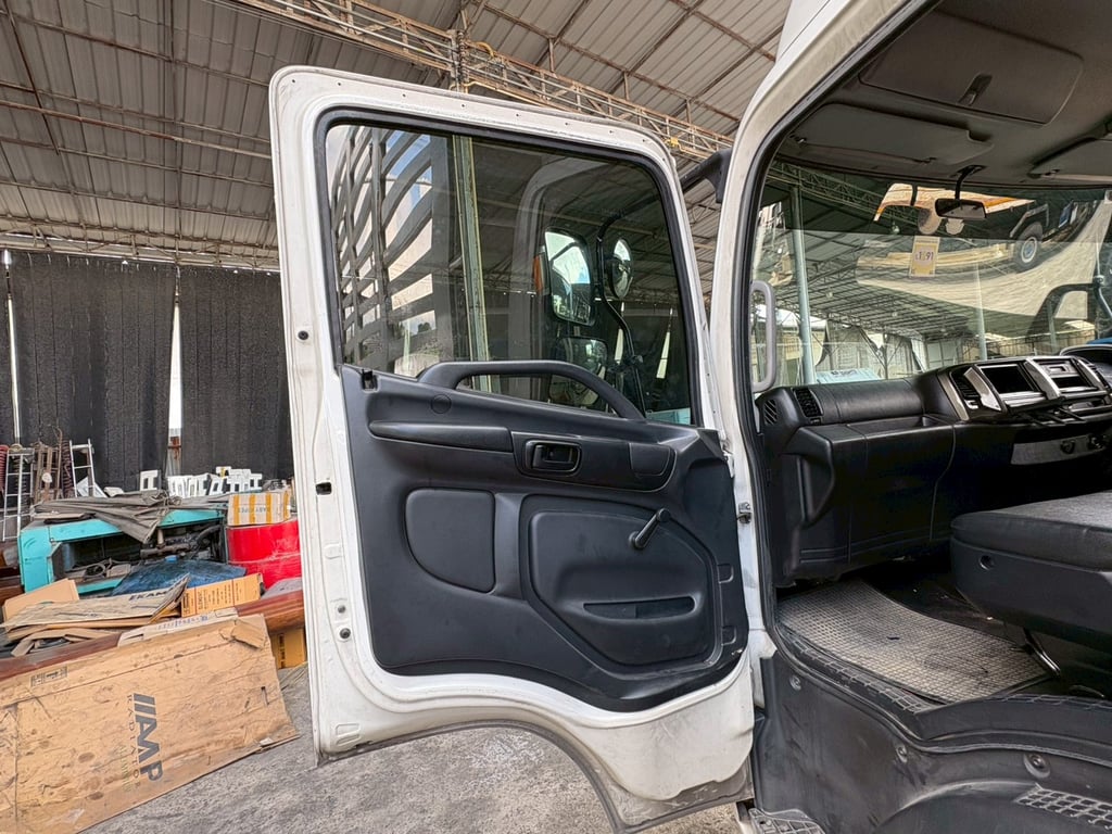 รถคอก HINO FC 175 ปี 62 ขายตามสภาพ พร้อมใช้งาน