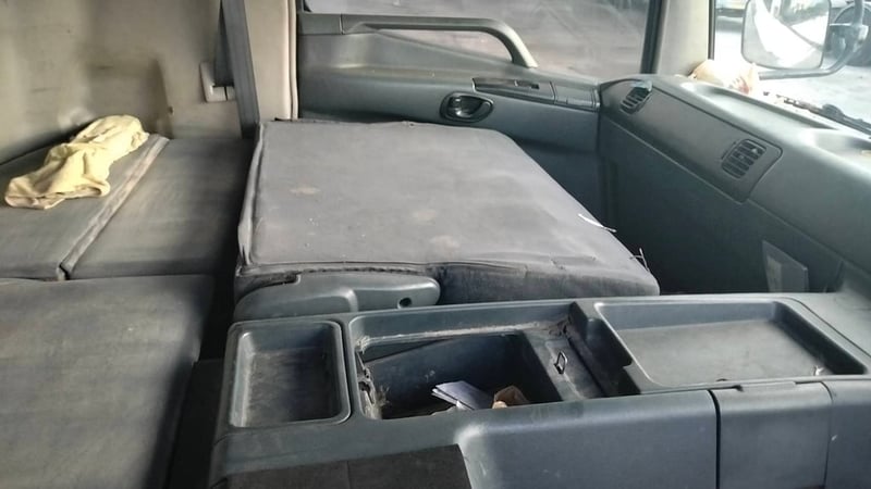 สิบล้อหัวลาก มิตซู 380แรงม้า ราคา 480,000 บาท