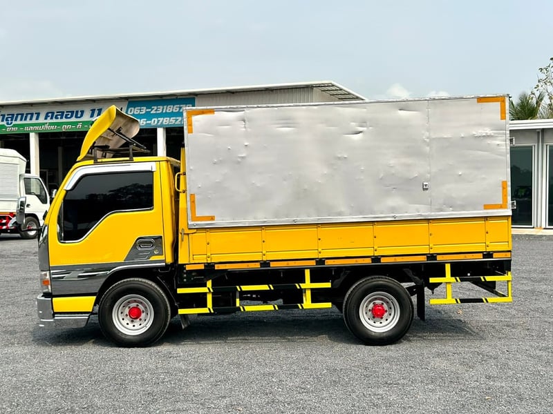 𝐈𝐒𝐔𝐙𝐔 𝐍𝐊𝐑 เครื่อง 100 แรง หัวการ์ตูน กระบะคาร์โก้ ร้อมตู้ทึบ 𝐈𝐒𝐔𝐙𝐔 𝐍𝐊𝐑 เครื่อง 100 แรง หัวการ์ตูน กระบะคาร์โก้ ร้อมตู้ทึบ