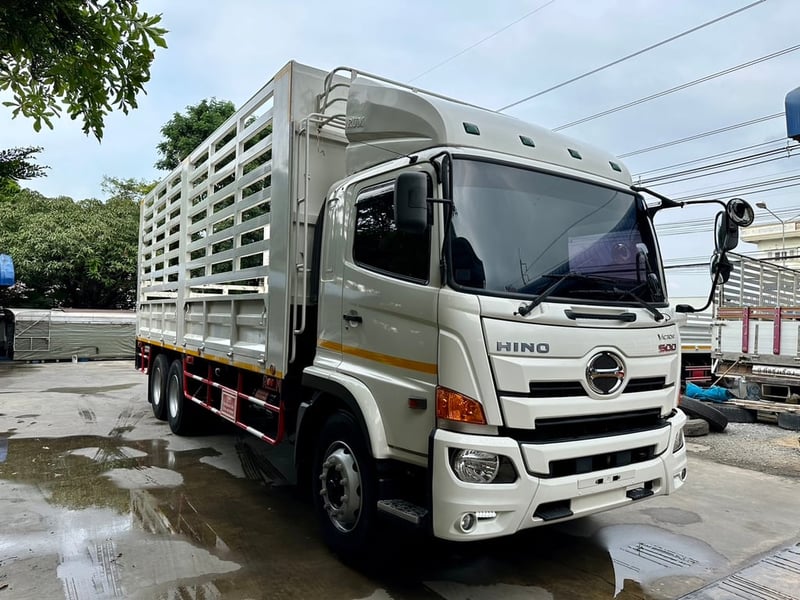 Hino Fl8j 260 แรง ไมล์ 28,000km ปี65 Hino Fl8j 260 แรง ไมล์ 28,000km ปี65