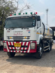 Isuzu FVM 240 รถน้ำมัน ปี 60 แท้ง 18,000 ลิตร