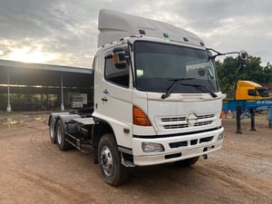 ฮีโน่เมก้า หัวลาก 320แรง ปี 2547 ราคา 520,000 บาท