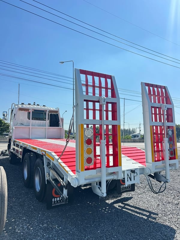 10ล้อISUZU360ปี56ท้ายลาด สองเพลา 