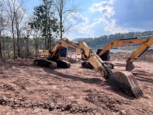 ขายแพ็คคู่  2 คัน  ราคา  700,000 1. KOMATSU PC 200-8 MO กล้องหลัง 2. KOBELCO SK200-3 เอกสารใบอินวอย