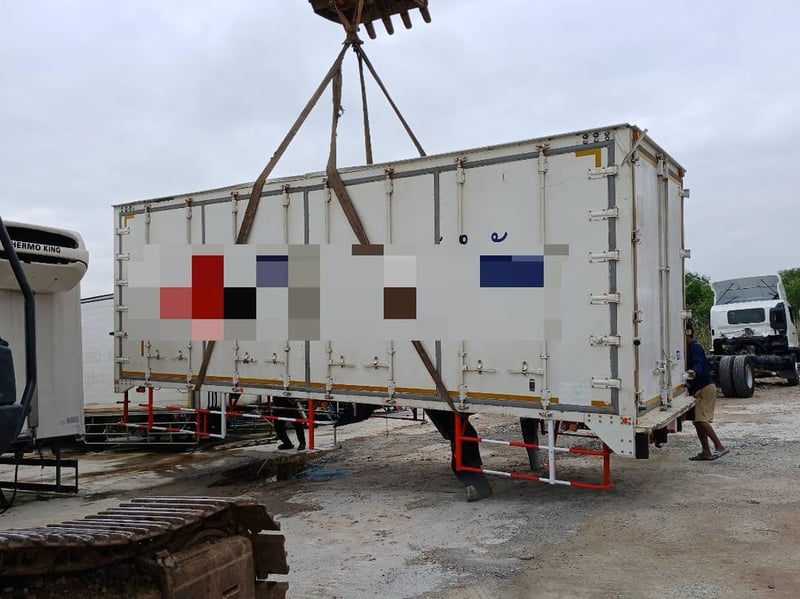 ขายตู้เปล่า #สิบบาน ตามสภาพ (ไม่รวมติดตั้ง)   คัสซี 84ขนาดวัดใน 7.50 ,ก.2.36,ส.2.52 