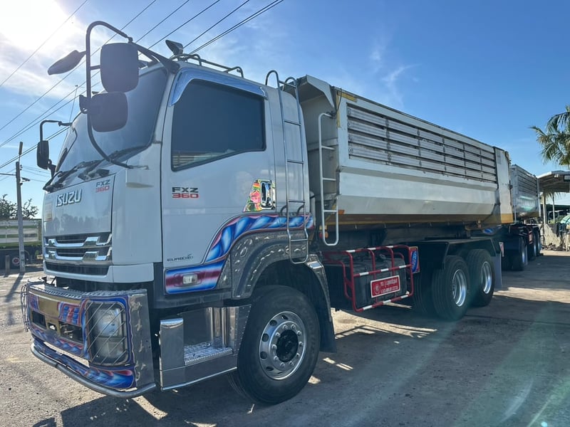 ISUZU FXZ360 ปี 61 10 น๊อต มือเดียวป้ายแดง  กระบะท้องเรือ ใส่ได้ 31 ตัน  