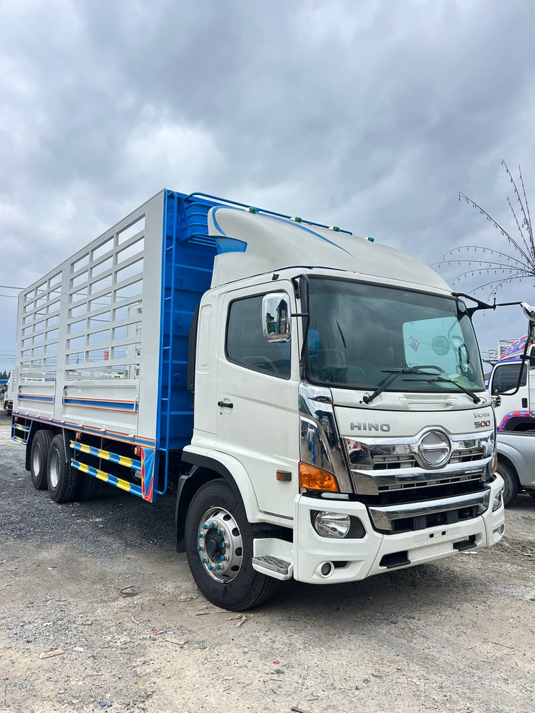 10ล้อHINO รุ่นFL8j เครือง260 กระบะบรรทุกยาว7.5ม. 10ล้อHINO รุ่นFL8j เครือง260 กระบะบรรทุกยาว7.5ม.