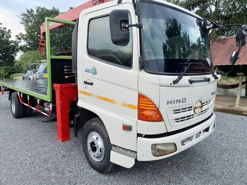 Hino 6 ล้อ 144 แรง กระบะเครน 3.5 ตัน 