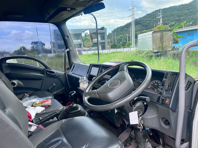 ISUZU FRR 210 ลงเครื่องนอก 240 แรง แจ้งลงเล่มแล้ว ISUZU FRR 210 ลงเครื่องนอก 240 แรง แจ้งลงเล่มแล้ว