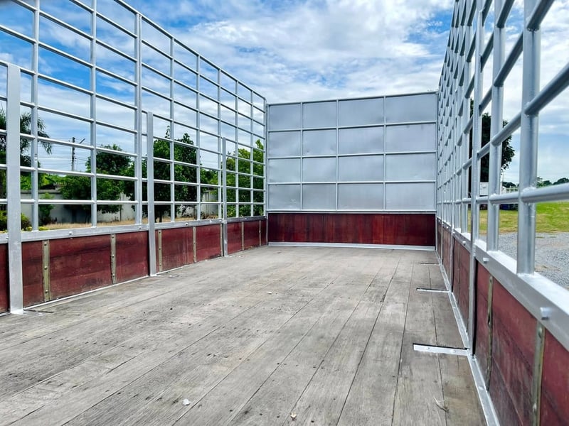 6 ล้อ ISUZU NQR 175 แรงเทอร์โบ ปี 2557 รถห้างแท้