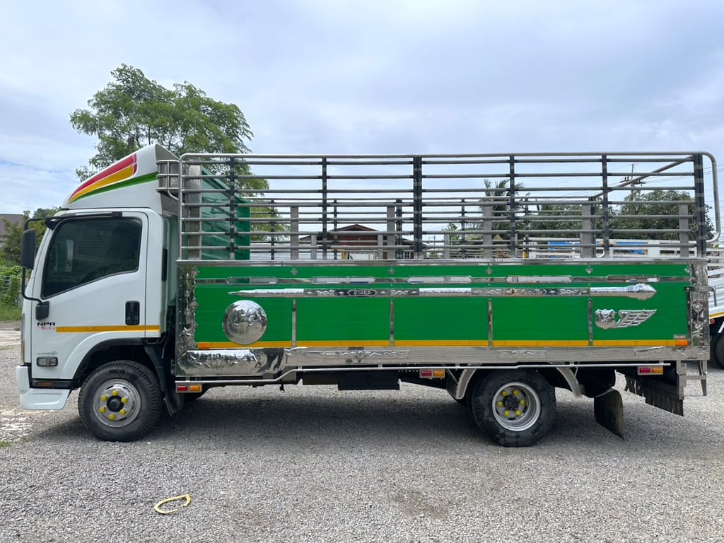 ISUZU NPR150 ปี53 กระบะยาว 5 เมตร เครื่อง 4HK1 150 แรงม้า ราคา 625,000 บาท 