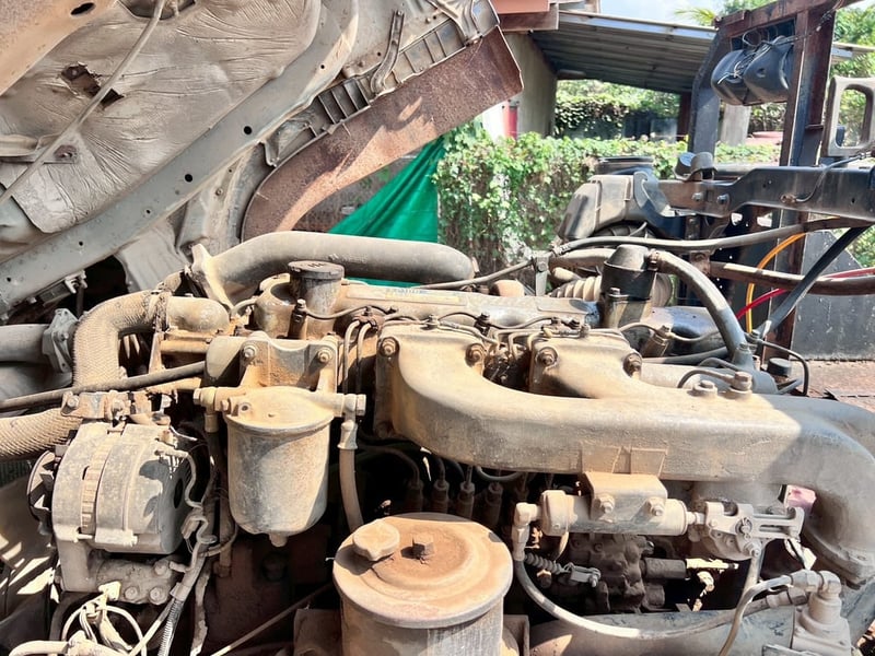 HINO หัวลาก 2 เพลา หัวพร้อมหาง เครื่อง EP100 เทอร์โบ 285 แรง หาง 2 คาน บันไดไฮดรอริก มีเล่ม HINO หัวลาก 2 เพลา หัวพร้อมหาง เครื่อง EP100 เทอร์โบ 285 แรง หาง 2 คาน บันไดไฮดรอริก มีเล่ม