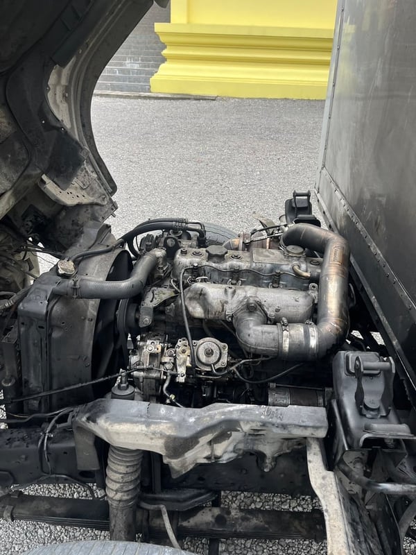 Isuzu NKR100แรง ตู้ทึบ ปี54 (เจ้าของขายเอง) 4ล้อจั้มโบ้ ตู้ยาว 3.2 เมตร