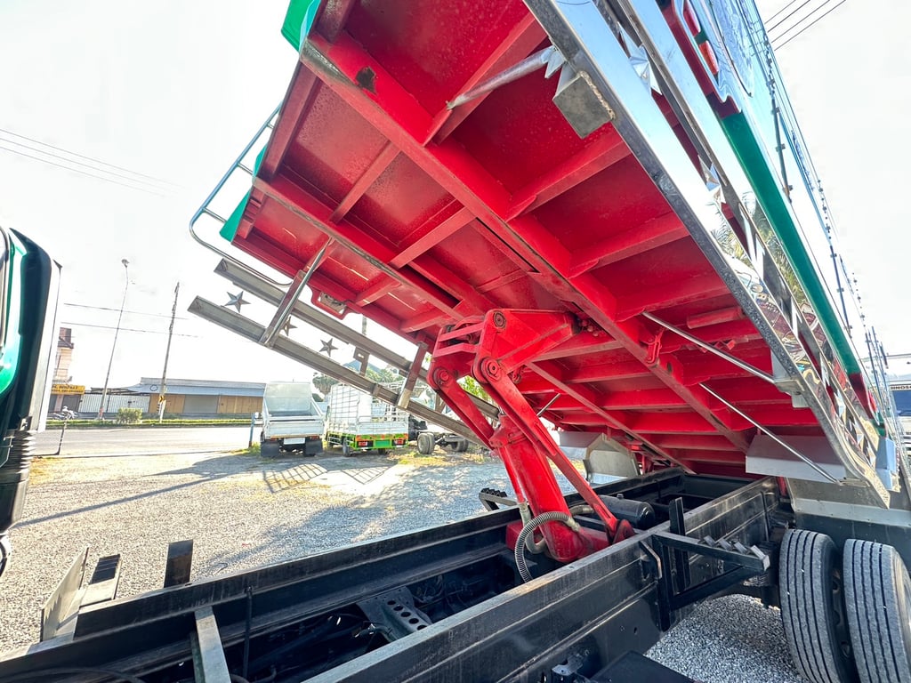 Hino mega 210 ปี64 ไมล์ 5x,xxx กระบะดั้มยาว 5เมตร