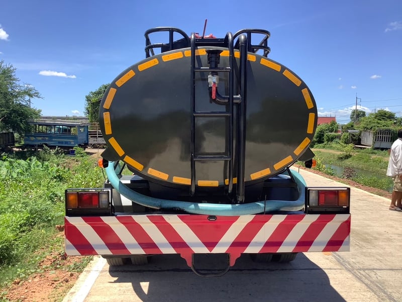 ISUZU FRR210 ยูโร3 ปี56 ถัง 5,000 ลิตร 