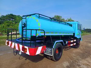 มิตซู 6 ล้อ FK458(195แรง)เพลาบุ๋มปี 49  รถน้ำ 6,000 ลิตร