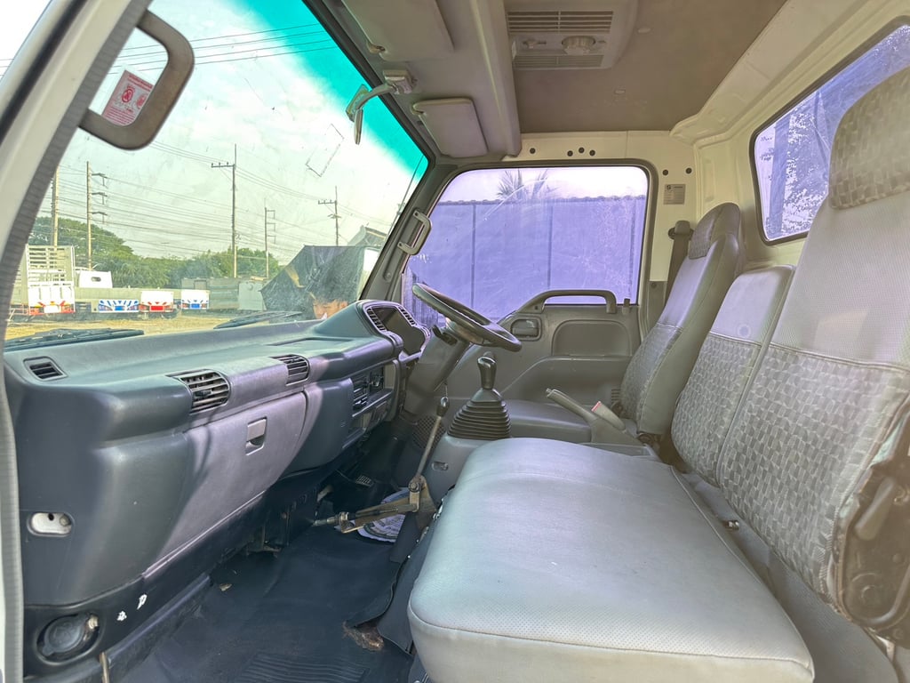 ISUZU NPR ตาเพชร ปี51 เครื่อง 4HG1 135แรง  