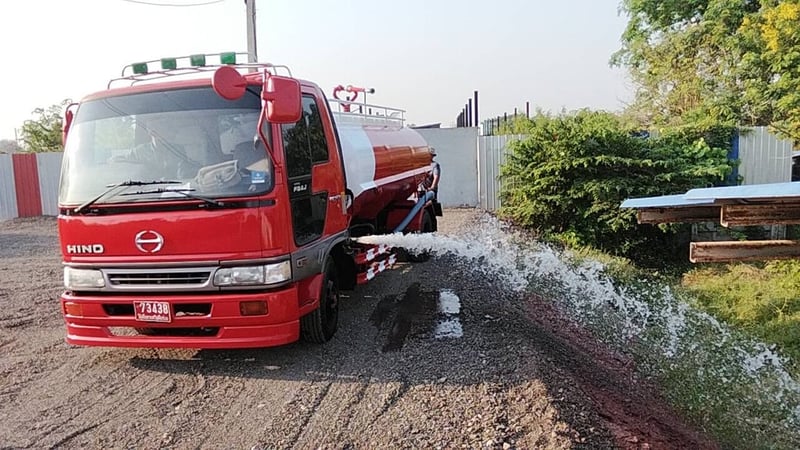 Hino 6 ล้อ FB4J 150แรง ยูโร1 ปี 40 รถน้ำ 5,000 ลิตร
