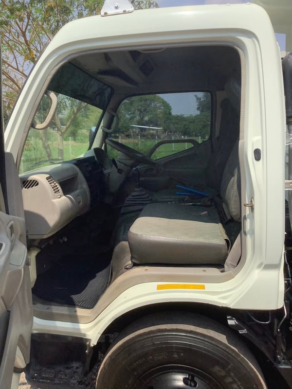 Hino 6 ล้อ(ดั้มพ์สามมิตร) ดูโท้ 136แรง ยูโร2 ปี50