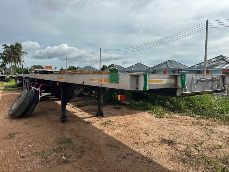 หางพื้นเรียบสามเพลาRCK ปี51 ราคา 180,000 บาท 