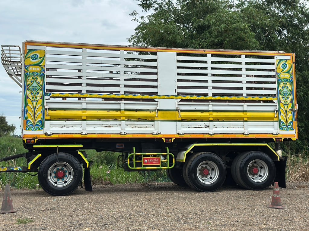 FXZ 360 ปี 56 ไมล์น้อย 573,000 กม. แม่ 12 ล้อ ยาว 6.2 ม. ตัวลูก 3 เพลา 7 ม.ดั้มแม่ลูก FXZ 360 ปี 56 ไมล์น้อย 573,000 กม. แม่ 12 ล้อ ยาว 6.2 ม. ตัวลูก 3 เพลา 7 ม.ดั้มแม่ลูก