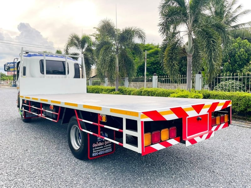 6 ล้อ ISUZU FRR 210 แรงเทอร์โบ ปี 2554 ยาว 5.60 กว้าง 2.45 เมตร 