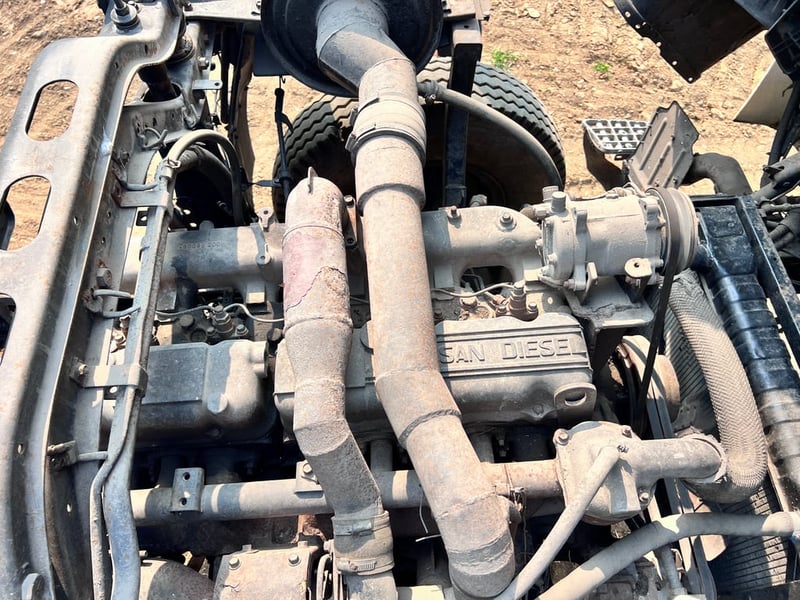 รถบรรทุกน้ำ NISSAN เครื่อง 225 แรง สองเพลา ปี 34 รถบรรทุกน้ำ NISSAN เครื่อง 225 แรง สองเพลา ปี 34