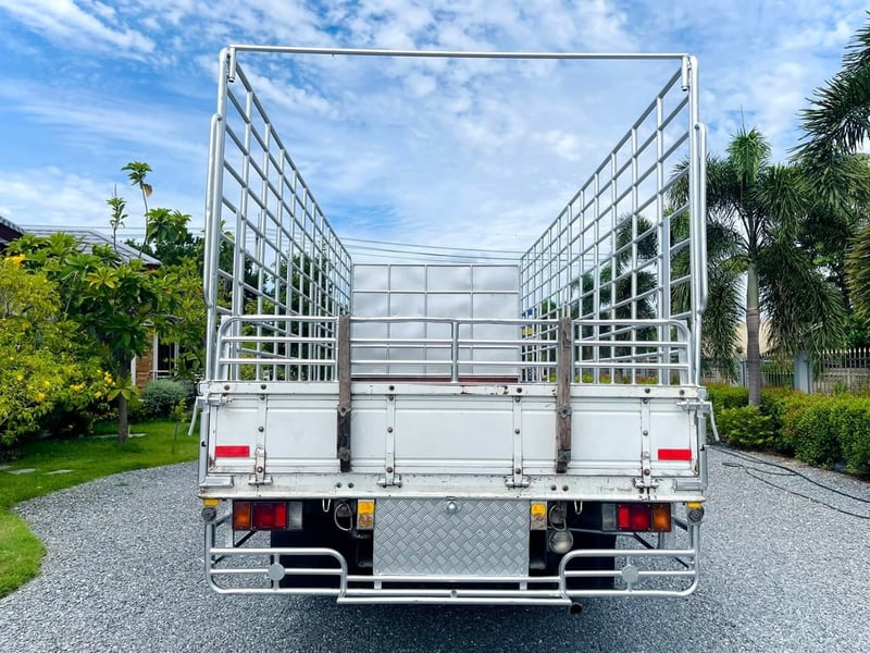 6 ล้อ ISUZU NQR 175 แรงเทอร์โบ ปี 2557 รถห้างแท้