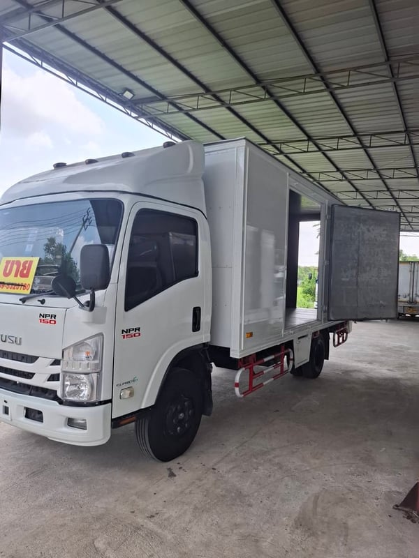 Isuzu NPR รถ6ล้อ 150แรงปี63 Isuzu NPR รถ6ล้อ 150แรงปี63