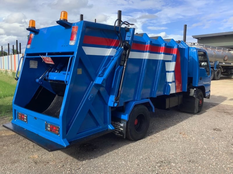 Isuzu 6 ล้อ (รถขยะ) NPR130แรง ยูโร2 ปี43