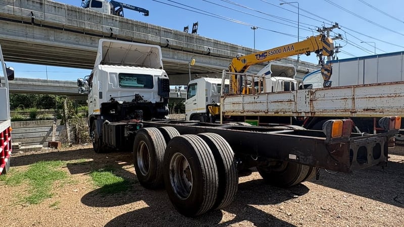 Hino รุ่นFL8 เครือง251 jปี58 ยาว6.5 
