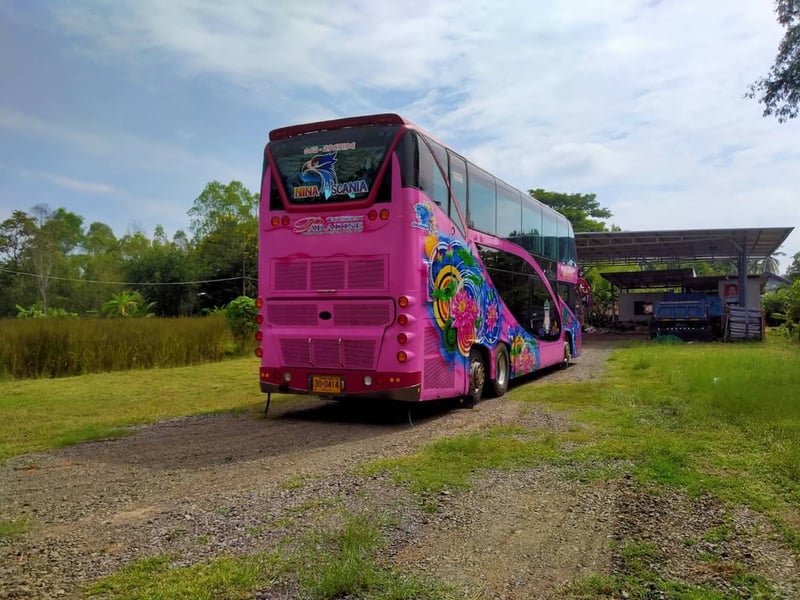 รถบัส พร้อมใข้งาน ราคา 750,000 รถบัส พร้อมใข้งาน ราคา 750,000