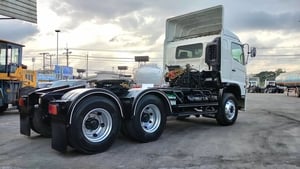 หัวลากฮีโน่เมก้า ซีรี่ย์ 500 FM2P 380แรง ปี 2557 หัวลากฮีโน่เมก้า ซีรี่ย์ 500 FM2P 380แรง ปี 2557