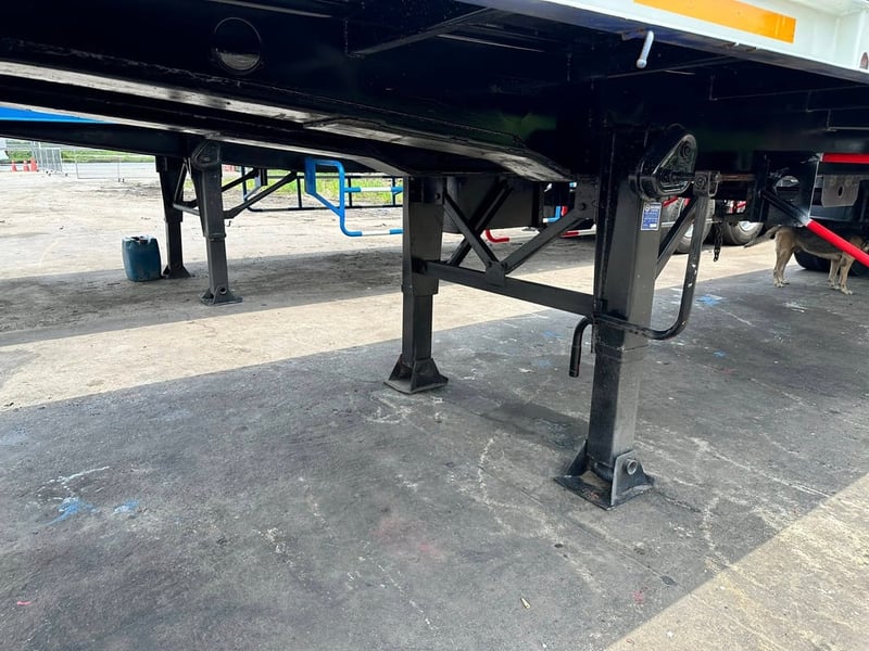 หางพื้นเรียบสามเพลาANT ปี55 หางพื้นเรียบสามเพลาANT ปี55