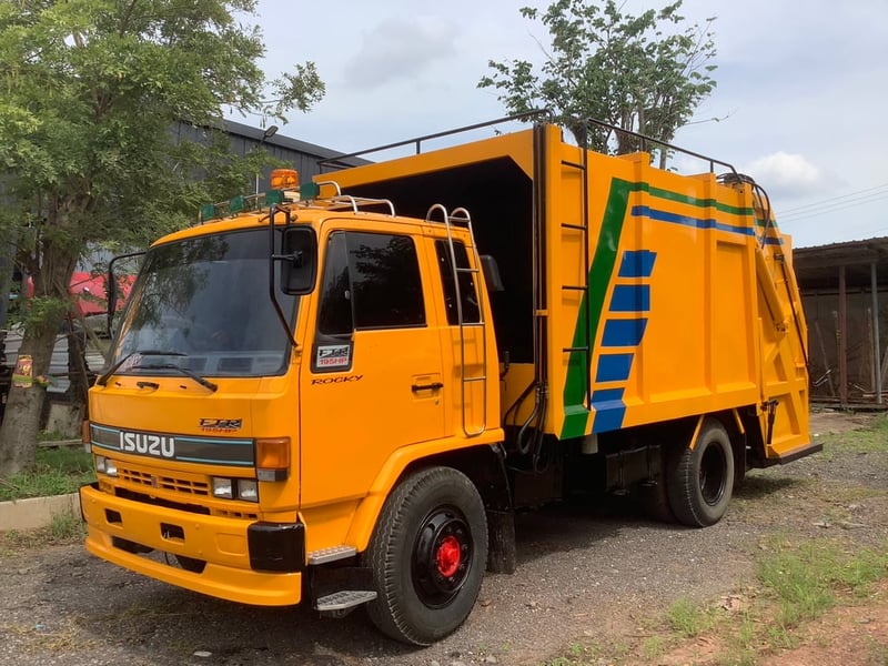 Isuzu Rocky 195 แรง ปี 54 รถขยะ 