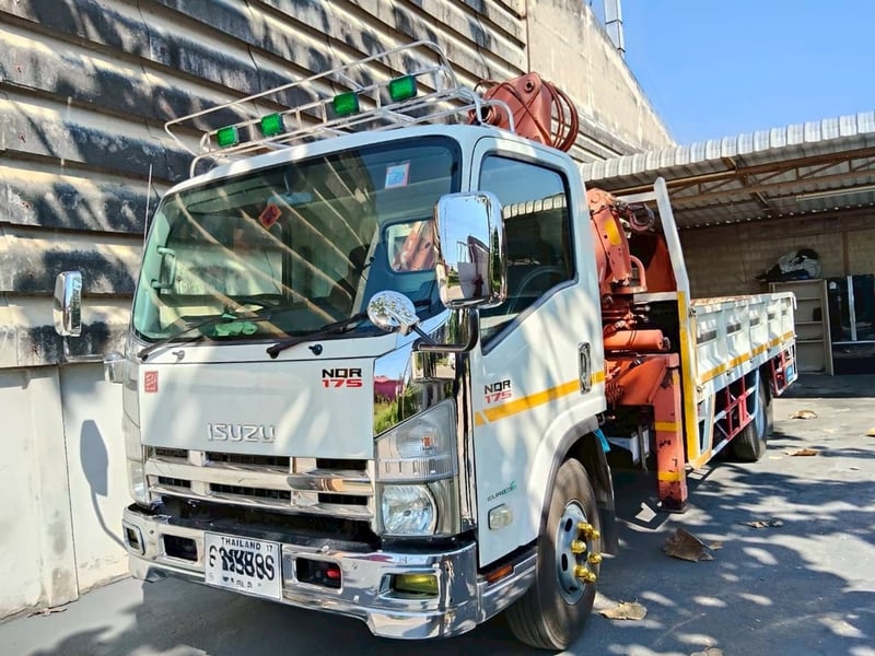 ISUZU NQR 175 ปี 57 เฮี๊ยบ 3 ตัน ยาว 5.50 ม