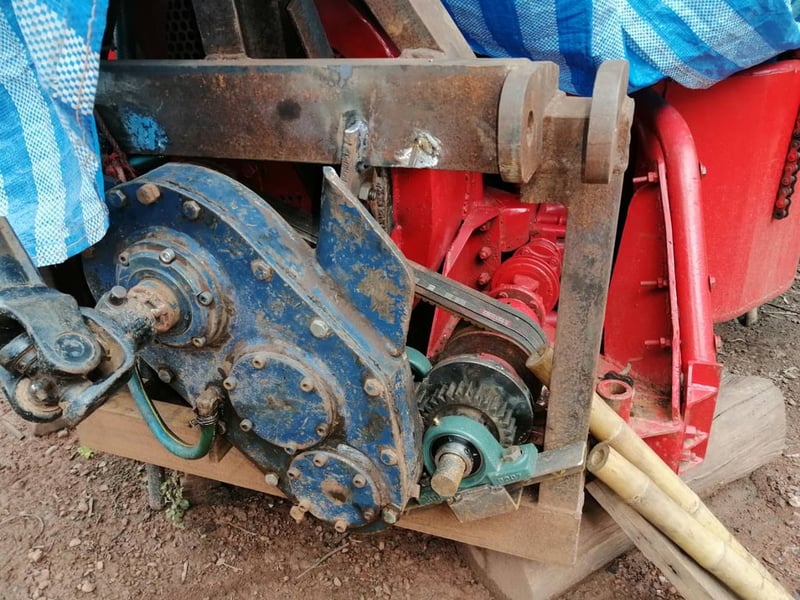 เครื่องสับย่อยหญ้าเนเปียร์เเละข้าวโพด เครื่องสับย่อยหญ้าเนเปียร์เเละข้าวโพด