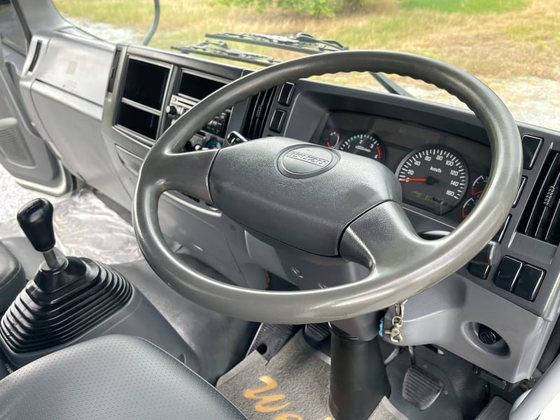 6 ล้อ ISUZU FRR 210 แรงเทอร์โบ ปี 2554 ยาว 5.60 กว้าง 2.45 เมตร 