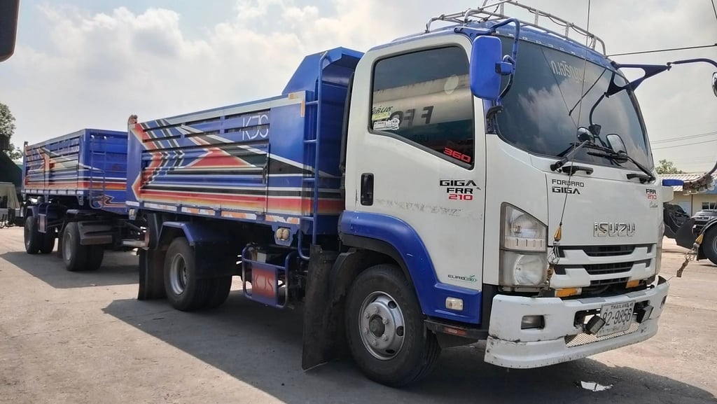 หกล้อดั้ม พ่วง แม่-ลูก FRR 210แรง ปี 2563 หกล้อดั้ม พ่วง แม่-ลูก FRR 210แรง ปี 2563