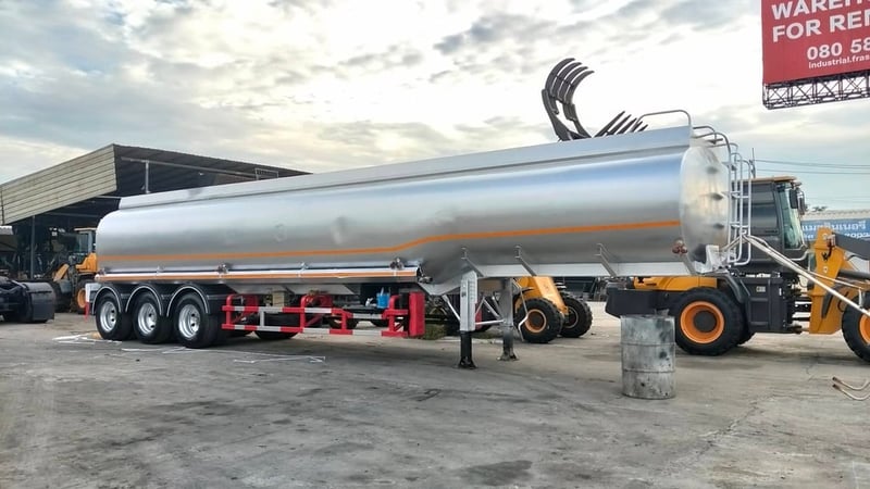 ถังน้ำมัน 45,000 ลิตร 