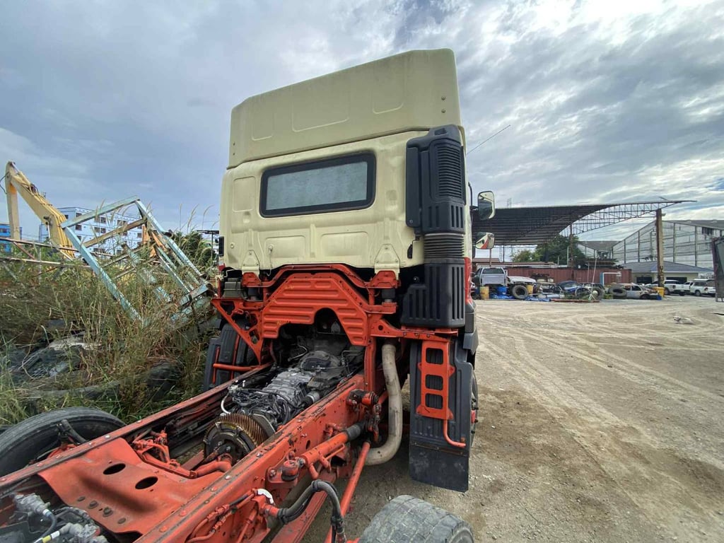 Hino Profia s700 เครื่อง E13C MT 7 Speed แท่นเตี้ย 12 ล้อ Hino Profia s700 เครื่อง E13C MT 7 Speed แท่นเตี้ย 12 ล้อ