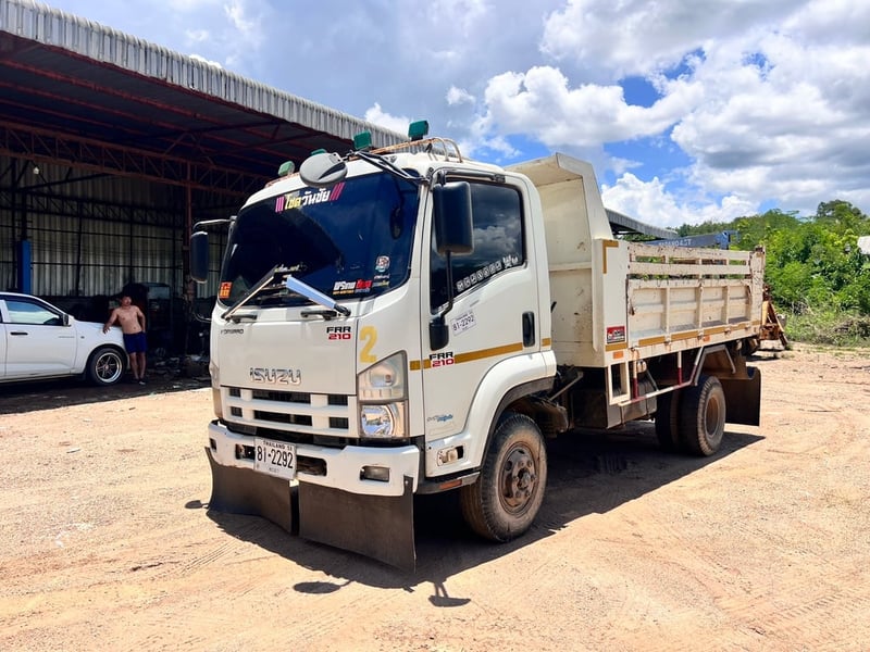 Isuzu FRR210 ดั้มพ์ ปี52 