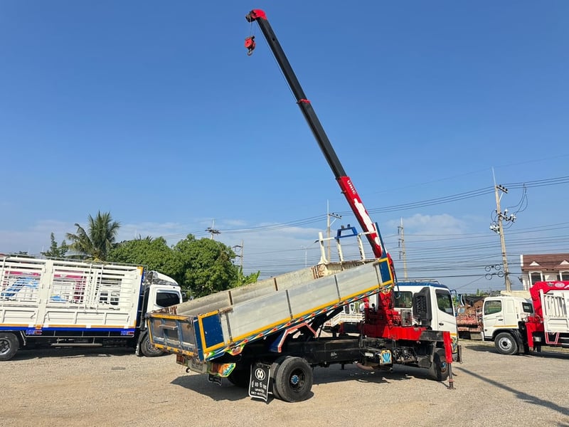 HINO MEGA175 ปี60 ดั้ม เครน ยูนิค 3.4ตัน 3ปอก กระบะดั้ม 5.20เมตร กว้าง 2.20เมตร 