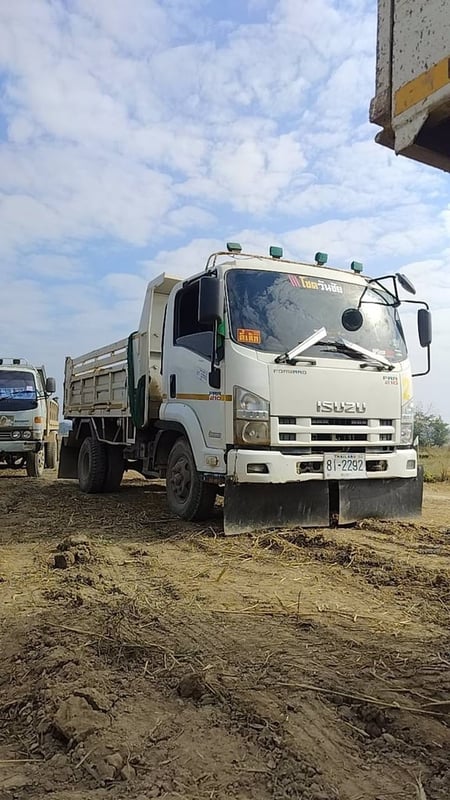Isuzu FRR210 ดั้มพ์ ปี52 